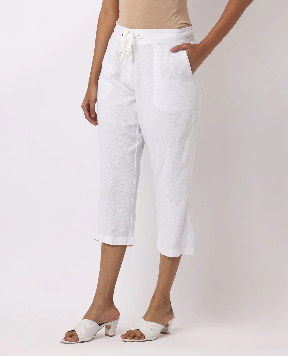 Dash 21" Linen Capri