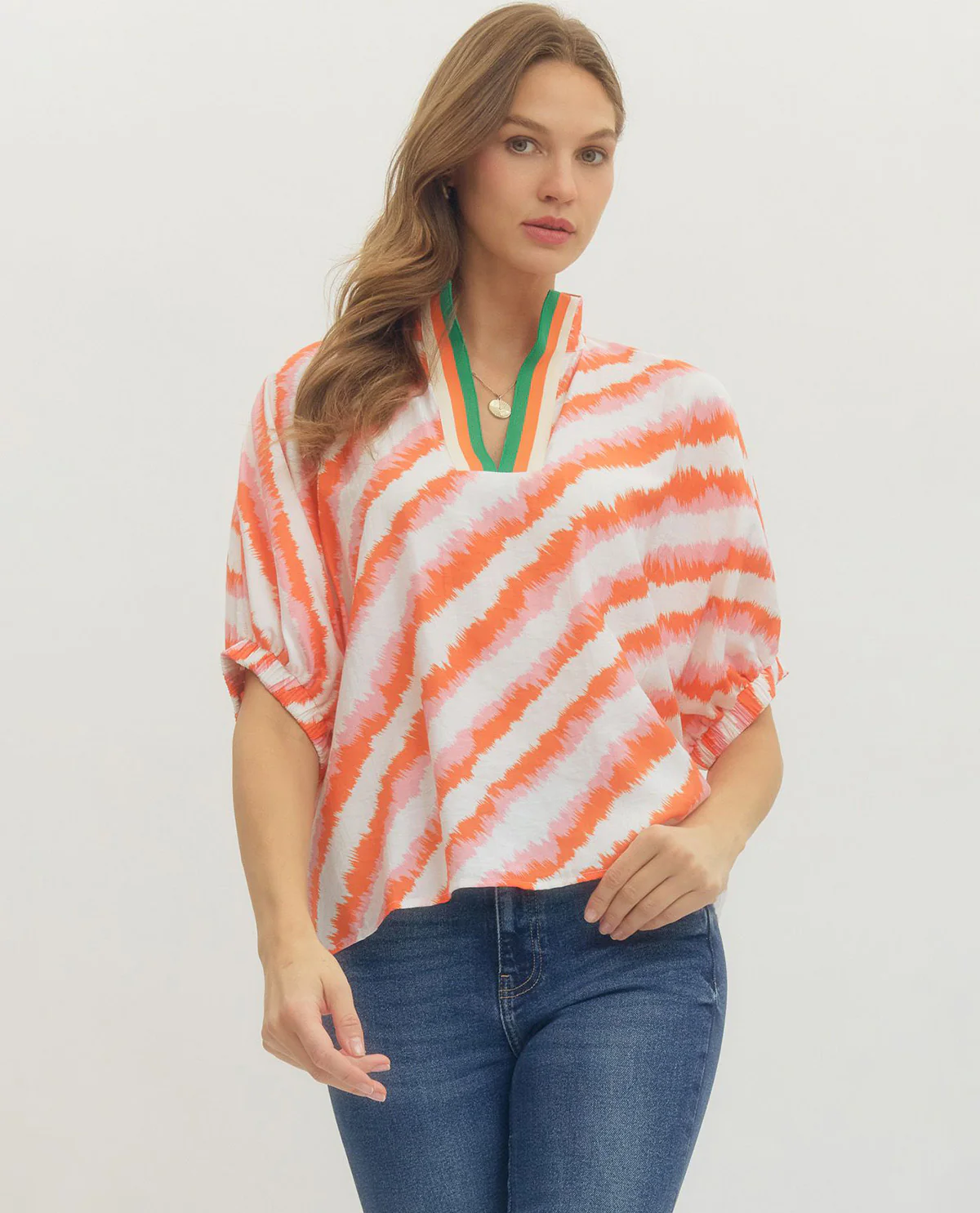 Entro Print Top With Multi-Color Solid Trim