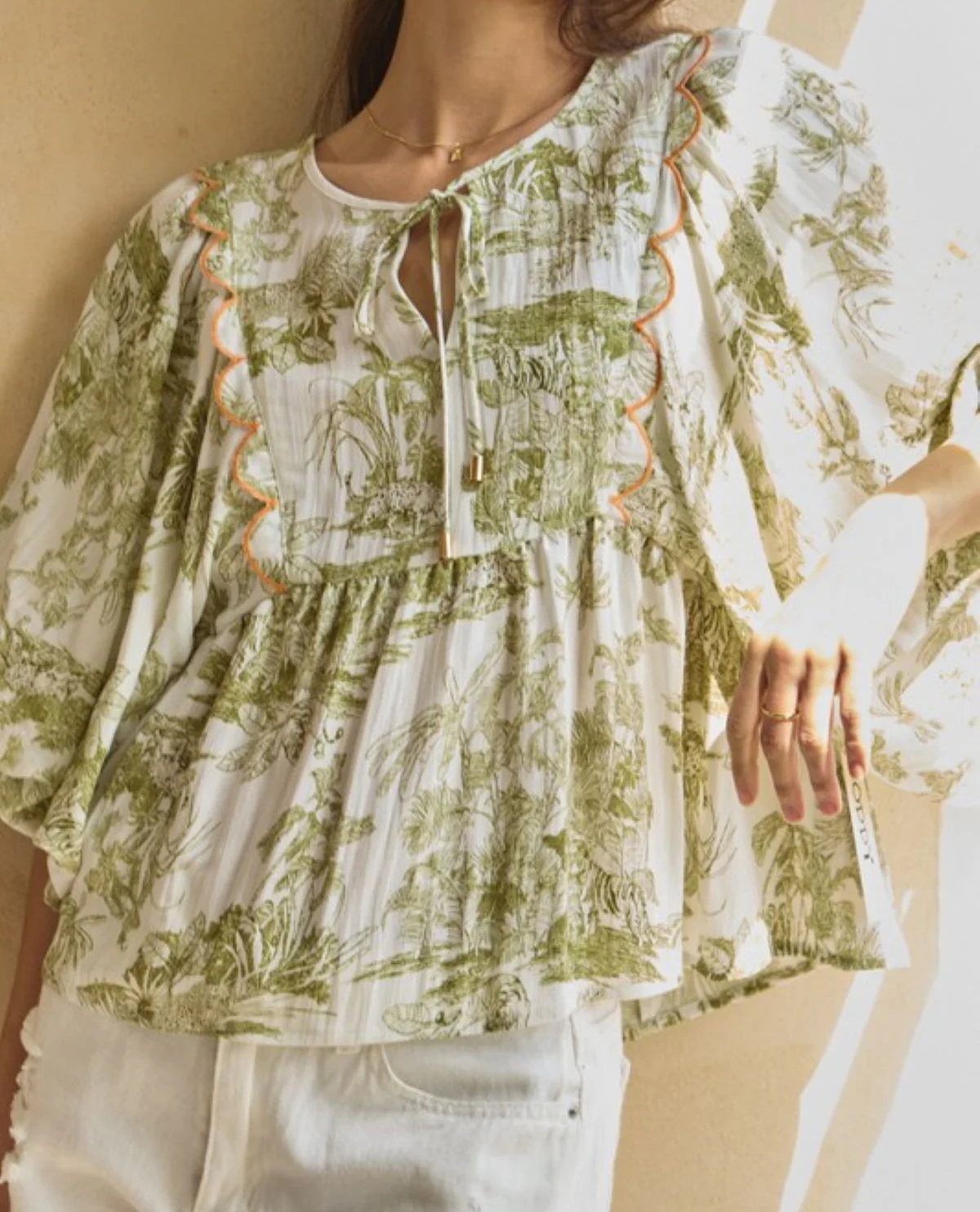 Oddi Toi Print Top With Scallop Edge Olive