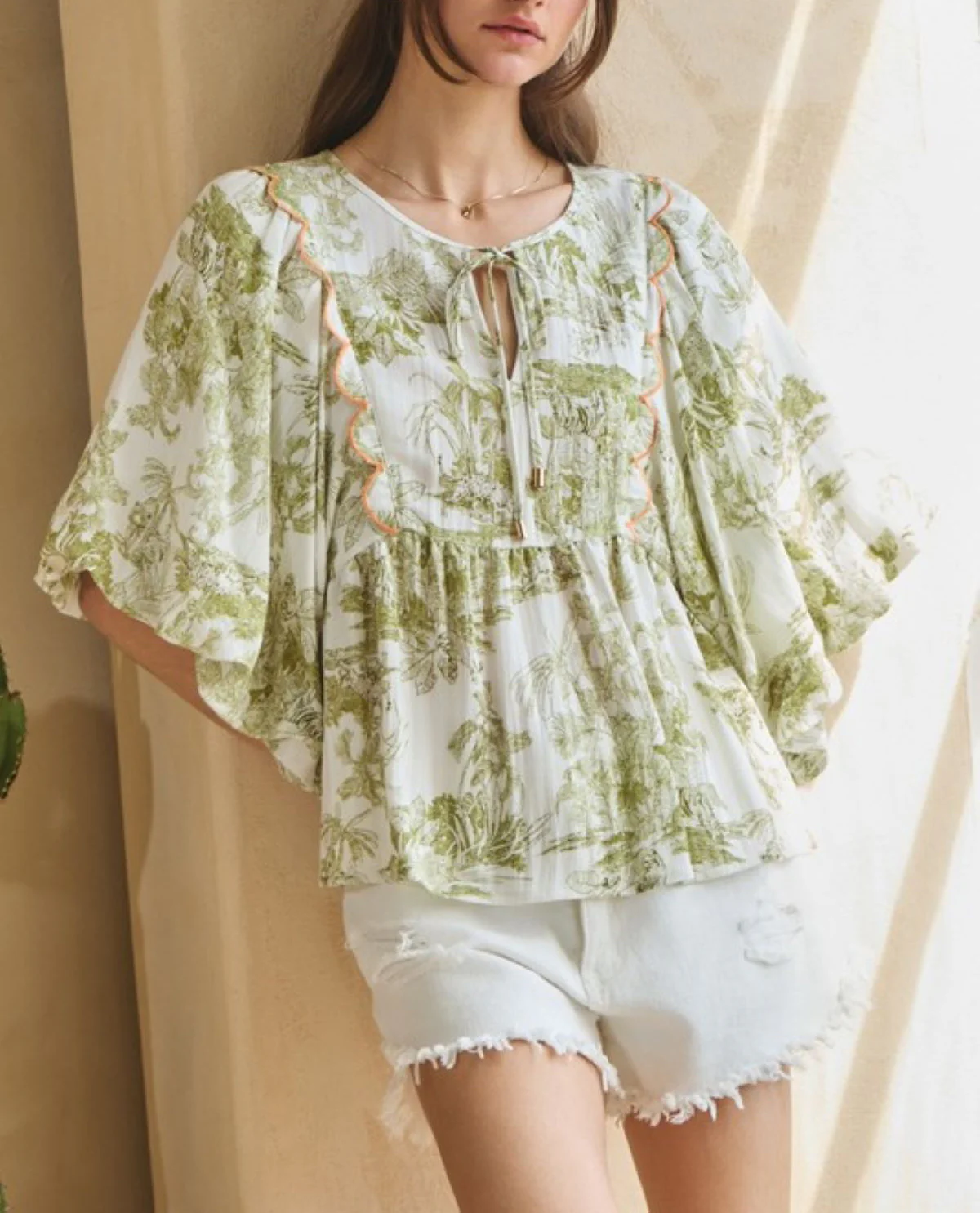 Oddi Toi Print Top With Scallop Edge Olive - Image 2
